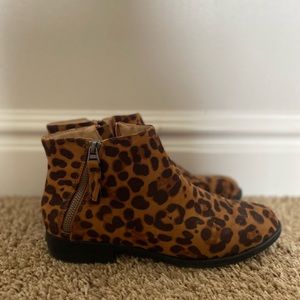 Women’s booties | time and tru | size 9